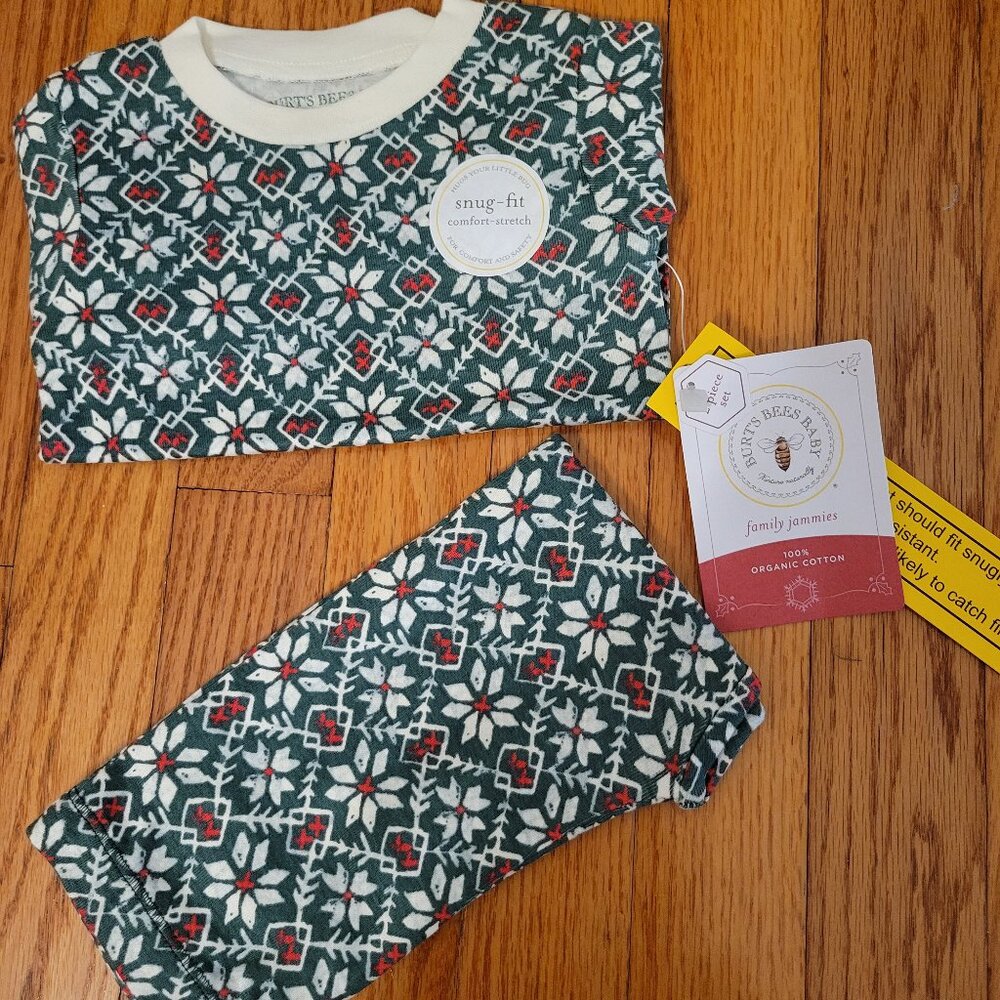 NWT Burts Bees Size 12 Months Pajamas